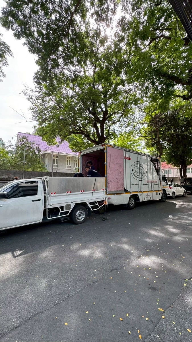 ผลงานการรื้อถอดขนย้ายประกอบติดตั้งเฟอร์นิเจอร์โต๊ะทำงาน